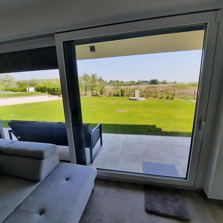 Coastline Balaton Apartment Альшоерш Екстер'єр фото